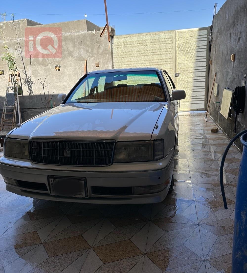 تويوتا كراون